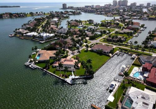 1420 Forrest Ct, Marco Island, FL 34145-5847
