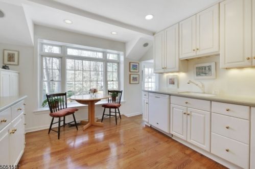 350 Lafayette Ave, Chatham Township NJ  07928-1652 exterior