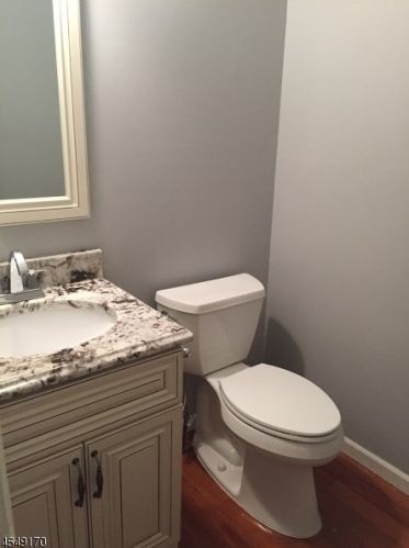 2 Linden Ct, Flemington NJ  08822-3033 exterior