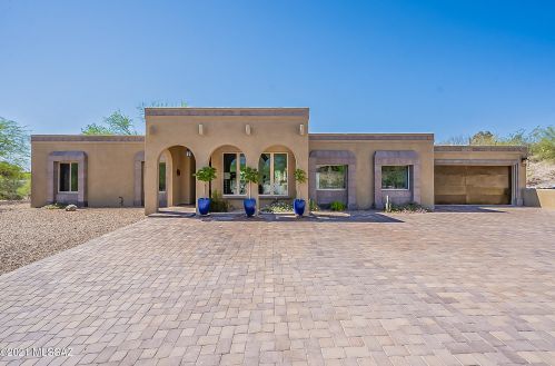 4401 Avenida Del Cazador, Tucson, AZ 85718-6801