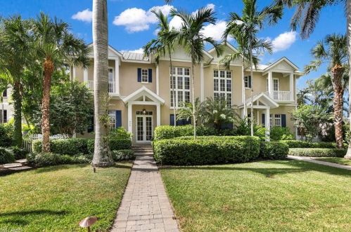 956 6th St, Naples FL  34117-2265 exterior