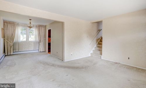 848 Woodlawn Dr, Lansdale PA  19446-4516 exterior