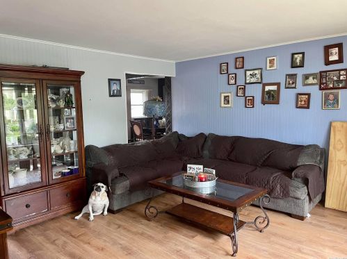 1582 Bellmore Rd, North Bellmore, NY 11710-3755