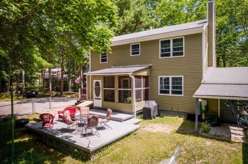 56 Fox Garrison Rd, Lee NH  03861-6338 exterior