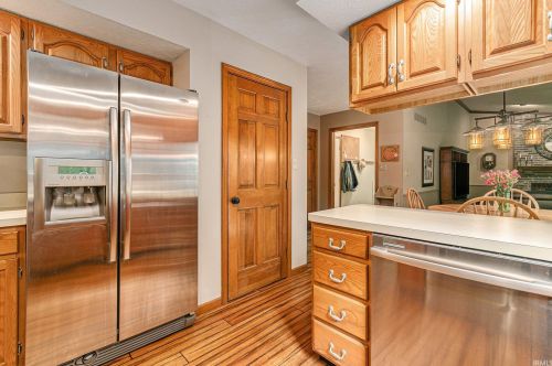 52150 Conestoga Ct, Granger, IN 46530-9683