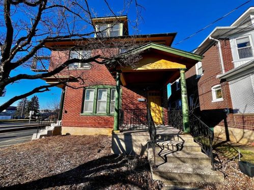 161 Berwick St, Easton, PA 18042-6631