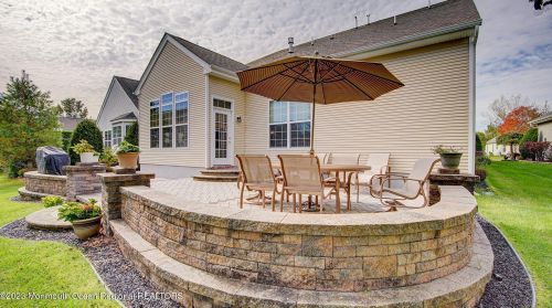 172 Huntington Dr, Jackson Twp NJ  08527-4789 exterior