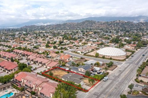 1741 Valley Center Ave, Glendora CA  91740-6132 exterior