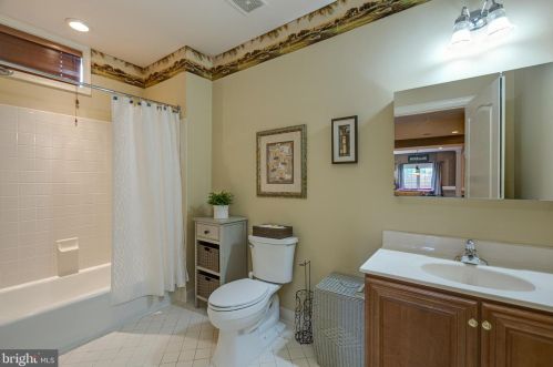 15089 Troon Ct, Haymarket VA  20169-3130 exterior