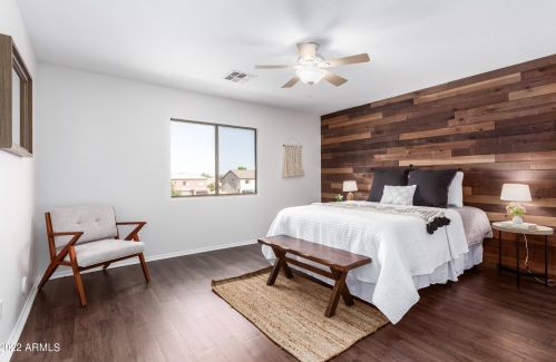 1342 Dunbar Dr, Phoenix AZ 85041-6151 exterior