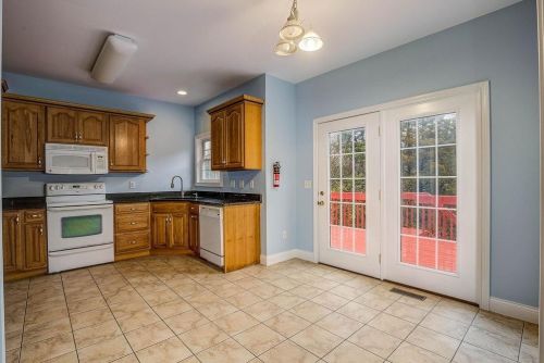 230 Northridge Dr, Miami OH  45056-8867 exterior