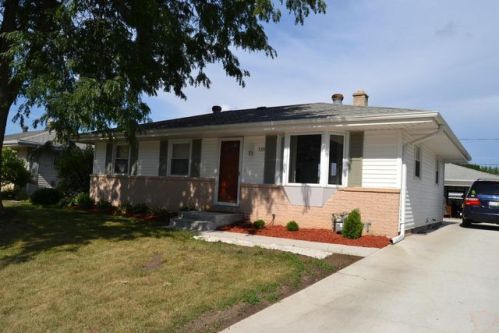 3257 90 St, Sturtevant WI  53177-2718 exterior