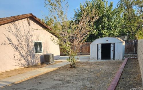 44131 7 St, Lancaster CA 93535-2000 exterior