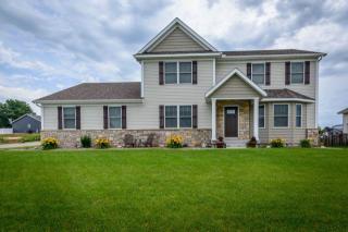 5925 California Dr, Panarama Park, IA 52722-7258