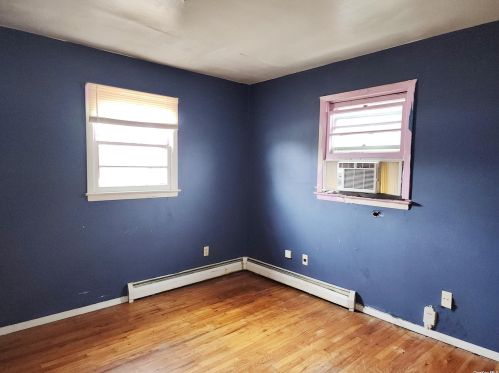 672 Deer Park Ave, Babylon NY  11702-1320 exterior