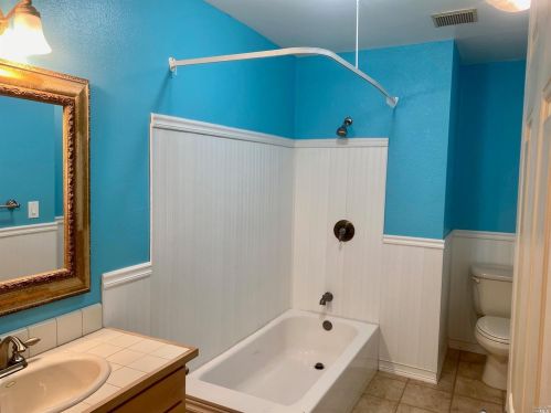 2414 Bear Pl, Willits CA  95490-9496 exterior