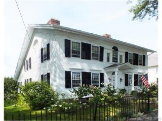 49 Main St, West Woods, CT 06069-2018