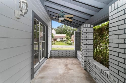 14732 Daybreak Dr, Lutz, FL 33559-3248