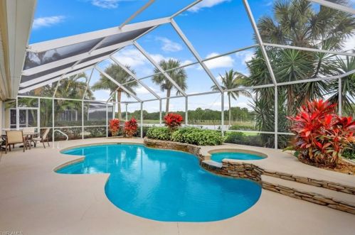 23181 Oakglen Ln, Bonita Springs, FL 34135-2010