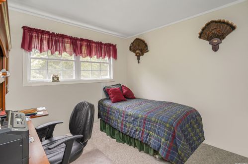52 Colony Dr, West Sayville NY  11796-1619 exterior