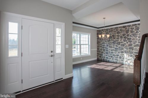 9 Wilshire Rd, Harrisburg, PA 17112