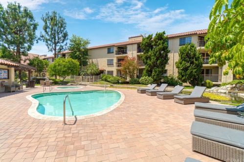 5459 Centralia St, Long Beach CA  90808-1456 exterior