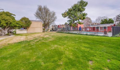 532 Tyrella Ave, Mountain View CA  94043-2165 exterior
