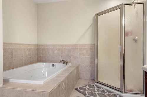 5 Archer St, Swampscott MA 01907 exterior