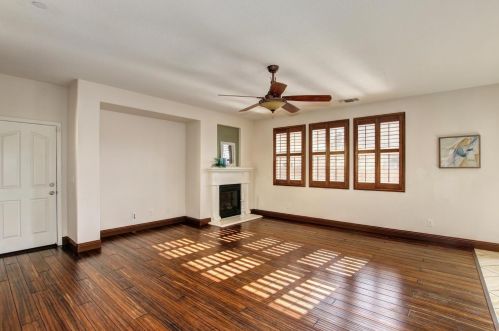 1741 Campos Ave, Woodland CA  95776-5327 exterior