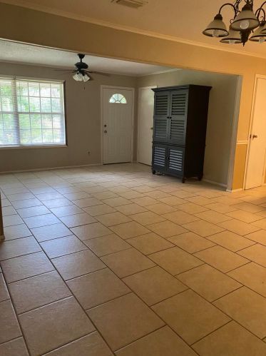 374 Pinewood Dr, Defuniak Springs FL  32433-4541 exterior
