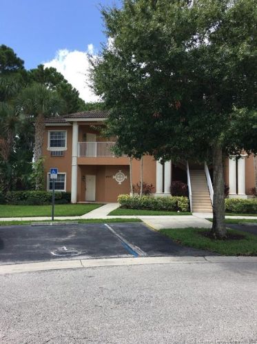 8917 Sandshot Ct, Port Saint Lucie, FL 34986-3312