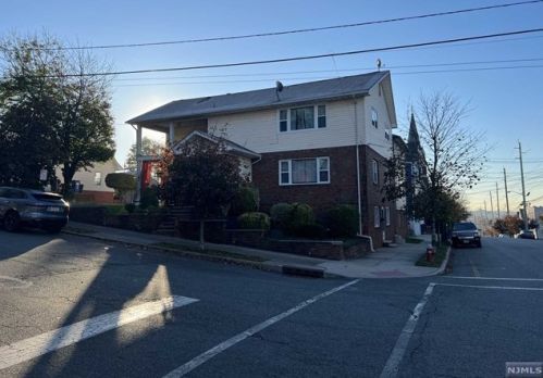 362 Palisade Ave, Outwater, NJ 07026-2808