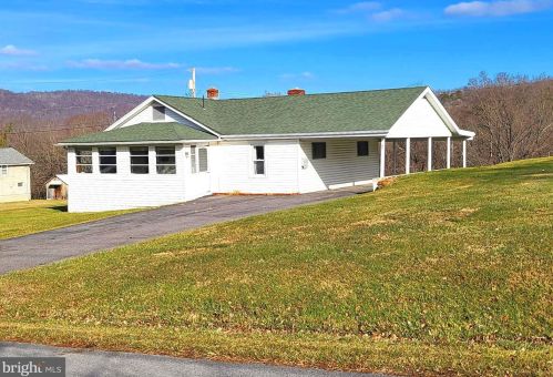 87 Potomac Ave, Three Churches, WV 26757-1222