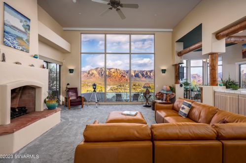 215 Calle Francesca, Sedona AZ 86336-4761 exterior