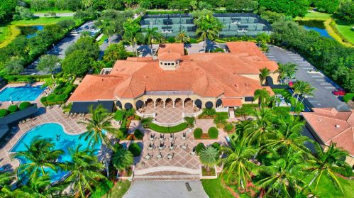 11652 Castellon Ct, Boynton Beach FL  33437-4085 exterior
