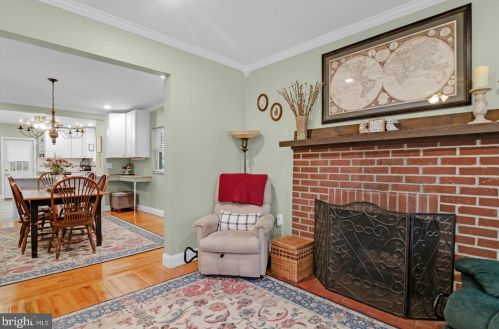 525 Park Blvd, Tavistock NJ  08033-2938 exterior