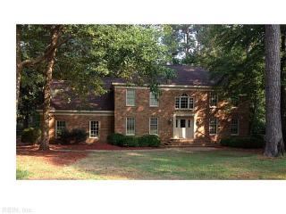 911 Marlbank Dr, Yorktown, VA 23692-4355