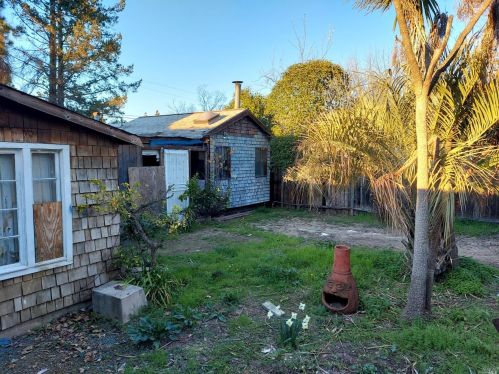 726 Pressley St, Santa Rosa, CA 95404-5528