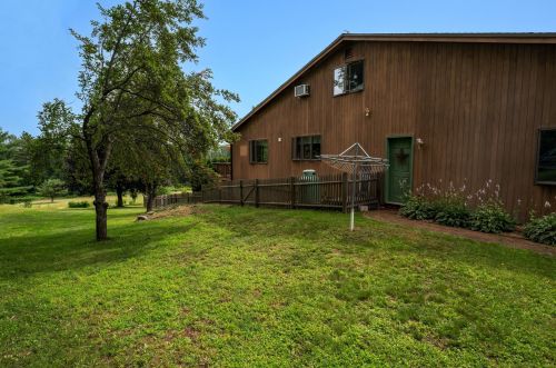 121 Ladd Hill Rd, Belmont NH  03220-3009 exterior