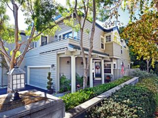 12751 Saratoga Woods Cir, Saratoga, CA 95070-3853