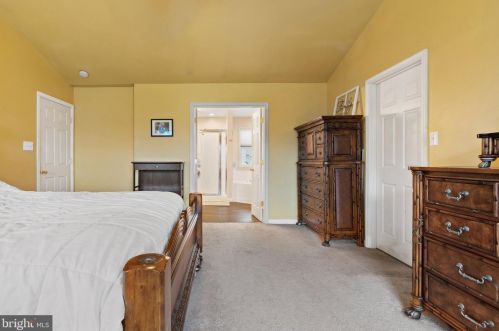 578 Crosswinds Dr, Charles Town WV  25414-3917 exterior