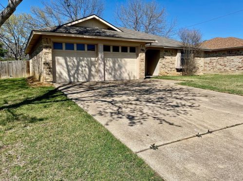 8225 O Brian Way, Fort Worth, TX 76180-5516
