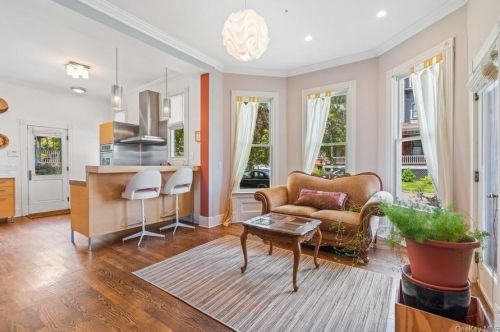 10 Bay View Ter, Newburgh NY  12550-6002 exterior