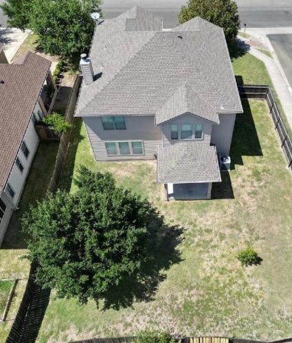 780 New Bridge Dr, Uhland TX  78640-5542 exterior