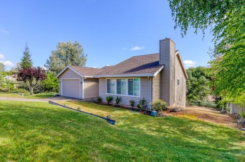 2458 Knollwood Dr, Shingle Springs, CA 95682-7718