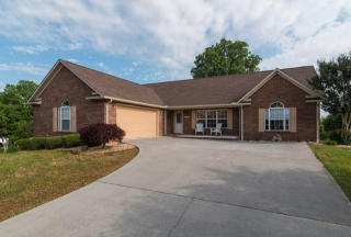 2712 Lady Bug Ln, Maryville, TN 37803-3056