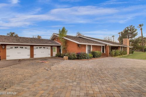 8807 11th Ave, Phoenix, AZ 85021-4421