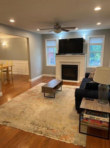 12 Western St, Providence RI  02906-1724 exterior