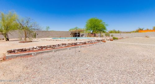 6721 Pomona Rd, Tucson AZ 85705-2468 exterior