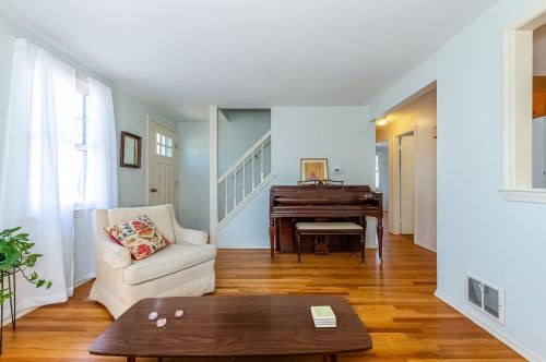 26 Elmview Cir, Dover NH 03820-4110 exterior